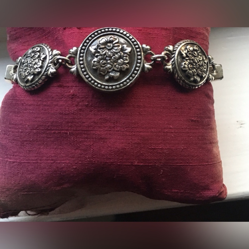 Brighton "1910 Jet Set" Black Beads Faux Pearls Silver Tone Bracelet Retired